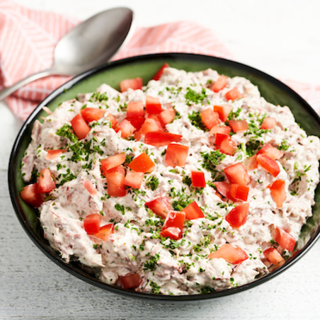 Salade de bouillie avec sauce tartare spéciale