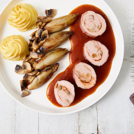 Roulade de veau farcie avec sauce Diane et endives