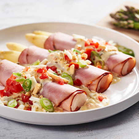 petits rouleaux de jambon aux asperges avec une vinaigrette maison