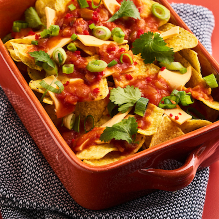 Nachos au fromage et salsa de tomates